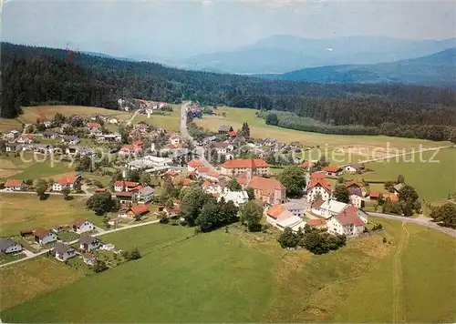 AK / Ansichtskarte Klingenbrunn Ort im Nationalpark Bayerischer Wald Hotel Hochriegel Klingenbrunn