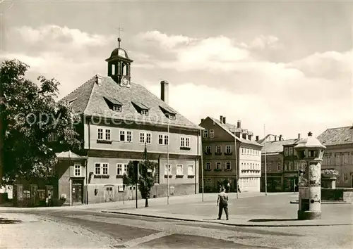 AK / Ansichtskarte Waltershausen_Gotha Markt mit Rathaus Litfasssaeule Waltershausen Gotha