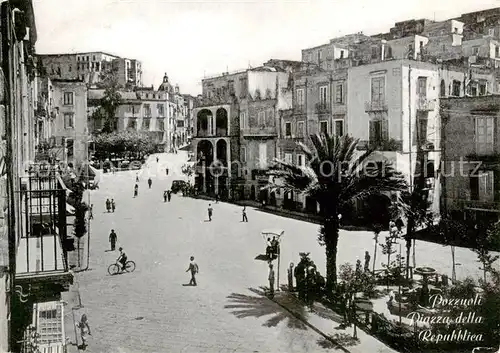 AK / Ansichtskarte Pozzuoli_Napoli_IT Piazza della Repubblica 