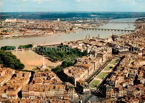 AK / Ansichtskarte Bordeaux_33 Vue generale aerienne On apercoit les Allees de tourny le Grand Theatre et la Place de Quinconces 