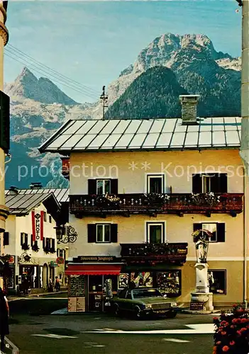 AK / Ansichtskarte Lofer_AT Strassenpartie mit Reifhorn und Breithorn 