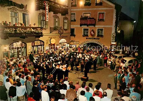 AK / Ansichtskarte  St_Wolfgang_Wolfgangsee Platzkonzert am Marktplatz St_Wolfgang_Wolfgangsee