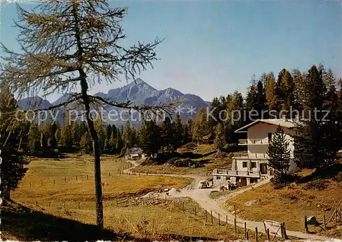 AK / Ansichtskarte 73861160 Obertauern_AT Tauernhof mit Steinfeldspitze 