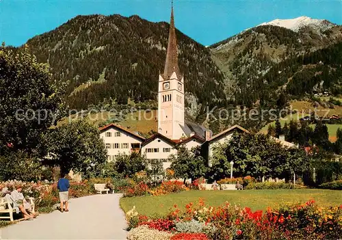 AK / Ansichtskarte  Bad_Hofgastein_AT Kurpark mit Pfarrkirche und Gamskarspitze 