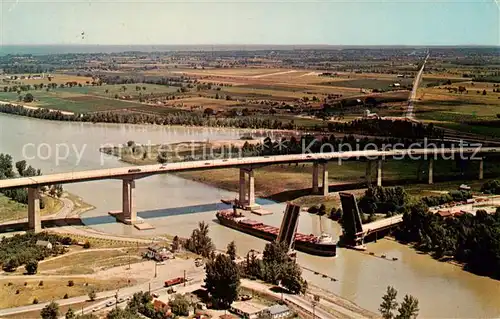 AK / Ansichtskarte  St_Catharines_Ontario_Canada Aerial view of Garden City Parkway Bridge Steamship Lift Bridge 