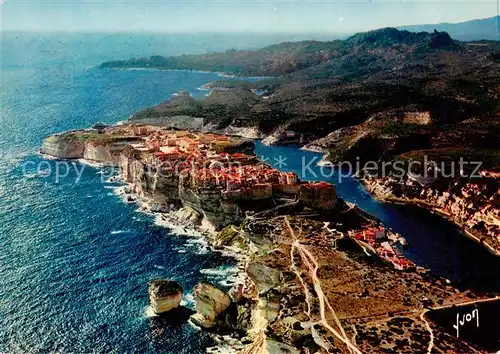 AK / Ansichtskarte  Bonifacio_Corse_du_Sud Falaises Ville fortifiée et son port Kuestenpanorama vue aérienne Bonifacio_Corse_du_Sud