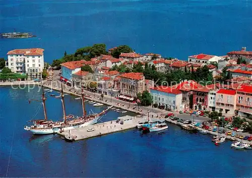 AK / Ansichtskarte  Porec_Croatia Hafen Dreimaster Segelschiff 