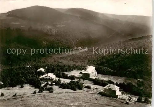 AK / Ansichtskarte  Le_Markstein_Oderen_68_Haut-Rhin Vue aérienne sur les Hôtels et Lac de la Lauch 