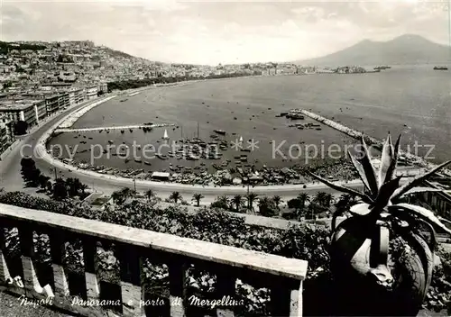 AK / Ansichtskarte  Napoli_Neapel_IT Panorama e porto i Mergellina 