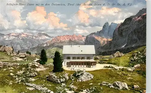 AK / Ansichtskarte 73863746 Sellajoch_Selva_di_Val_Gardena_IT Berghaus Sellajoch in den Dolomiten 