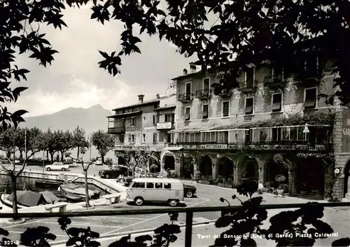 AK / Ansichtskarte  Torri_del_Benaco_IT Piazza Calderini Hotel Cardesana 