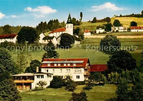 AK / Ansichtskarte  Warmensteinach Hotel Krug Blick zur Kirche Warmensteinach