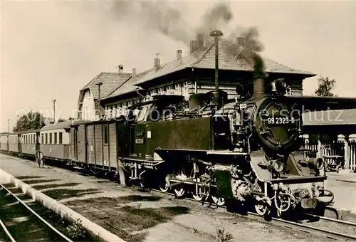 AK / Ansichtskarte  Kuehlungsborn_Ostseebad Molli auf dem Bahnhof Kuehlungsborn West Kuehlungsborn_Ostseebad