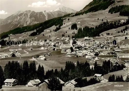 AK / Ansichtskarte  Riezlern_Schwende_Kleinwalsertal mit Nebelhorn und Rubihorn Riezlern_Schwende