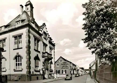 AK / Ansichtskarte  Schierstein_Wiesbaden Rathaus mit Karl-Lehr-Strasse 