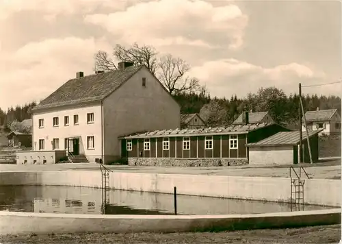 AK / Ansichtskarte  Brotterode Ferienlager Theo Neubauer mit Waldgaststaette Kraetzersrasen Brotterode