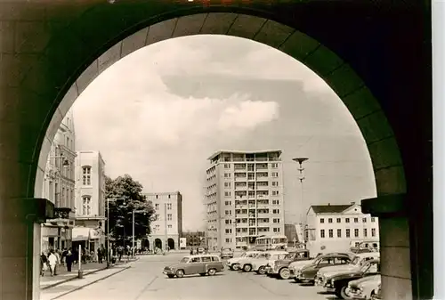 AK / Ansichtskarte 73871304 Rostock Hochhaus am Ernst Thaelmann Platz 