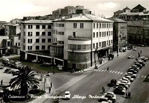 AK / Ansichtskarte 73871406 Catanzaro_Calabria_IT Piazza Risorgimento Albergo Moderno 