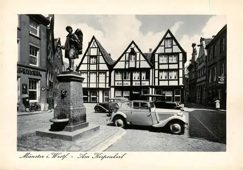 AK / Ansichtskarte  Muenster__Westfalen Am Kiepenkerl Brunnen Statue Fachwerkhaeuser Altstadt Automobile Kupfertiefdruck 