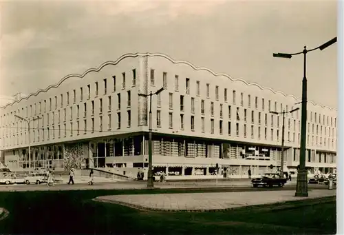 AK / Ansichtskarte  Warszawa Dom Chlopa Warszawa