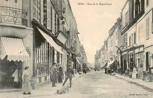 AK / Ansichtskarte  Sens_89 Rue de la Republique 