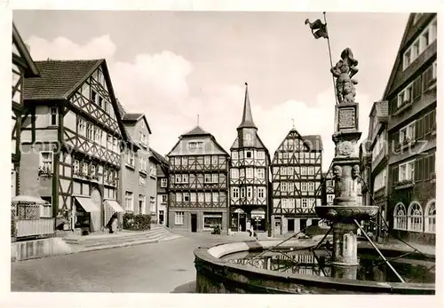 AK / Ansichtskarte  Fritzlar Markt mit Rolandsbrunnen Fritzlar