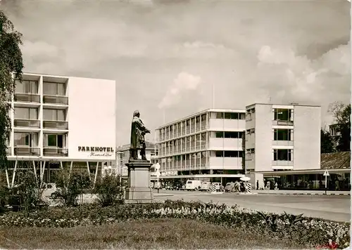 AK / Ansichtskarte  Reutlingen_BW Parkhotel mit Friedrich-List-Denkmal Kaufhaus Merkur 