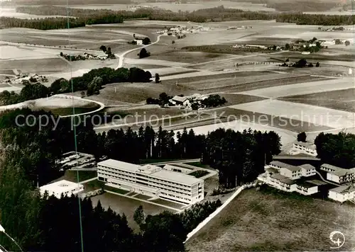 AK / Ansichtskarte  Trostberg_Alz Kreiskrankenhaus Fliegeraufnahme 