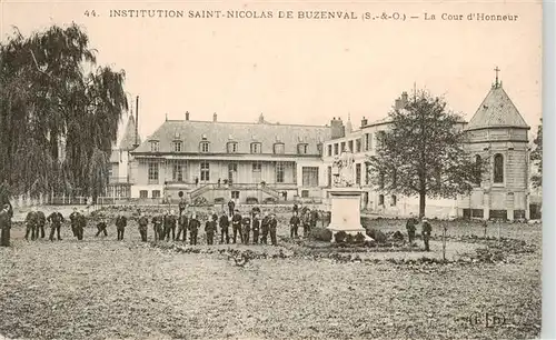 AK / Ansichtskarte  Buzenval_Rueil_92-Malmaison Institution Saint Nicolas de Buzenval La Cour d'Honneur 