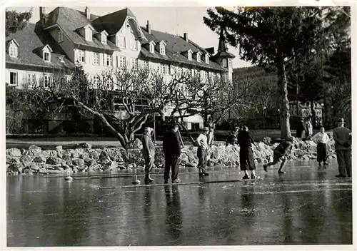 AK / Ansichtskarte  Offenburg Eislaufen auf der zugefrorenen Kinzig Offenburg