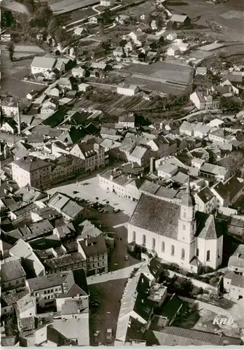 AK / Ansichtskarte  Viechtach_Bayerischer_Wald Fliegeraufnahme mit Kirche Viechtach_Bayerischer