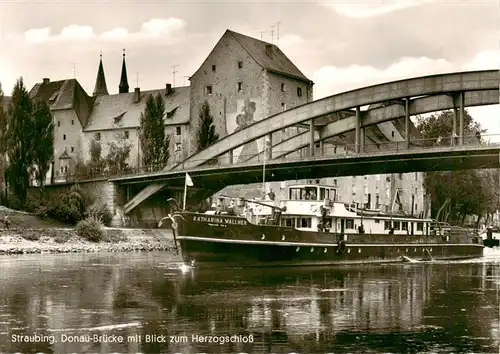 AK / Ansichtskarte 73875515 Straubing Donau Bruecke mit Blick zum Herzogschloss Straubing
