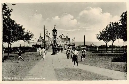 AK / Ansichtskarte  Ahlbeck_Ostseebad Blick zur Seebruecke Ahlbeck_Ostseebad