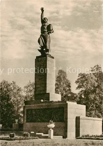 AK / Ansichtskarte  Leningrad_St_Petersburg_RU Denkmal an Opfern den  9 Janua 1905 