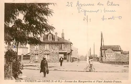 AK / Ansichtskarte  Vigneux_-sur-Seine_91_Essonne Avenue des Marguerites et Place Anatole France 