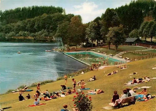 AK / Ansichtskarte  Daun_Eifel Freibad am Gemuendener Maar Daun_Eifel