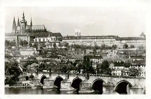 AK / Ansichtskarte 73879174 Praha_Prahy_Prague Stadtbild mit Hradcany Prager Burg Praha_Prahy_Prague