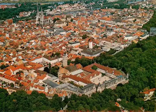 AK / Ansichtskarte  Regensburg Fliegeraufnahme mit Schloss des Fuersten von Thurn und Taxis und Basilika St Emmeram Regensburg