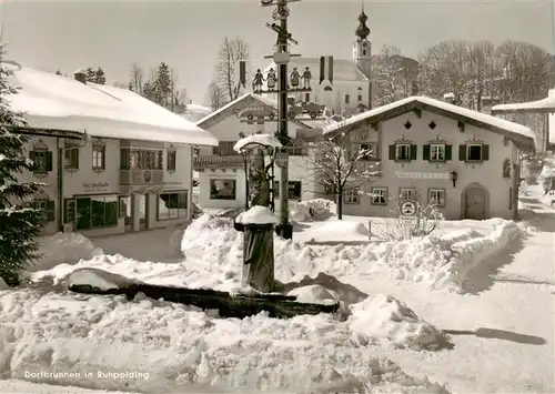 AK / Ansichtskarte  Ruhpolding Dorfbrunnen im Winter Ruhpolding