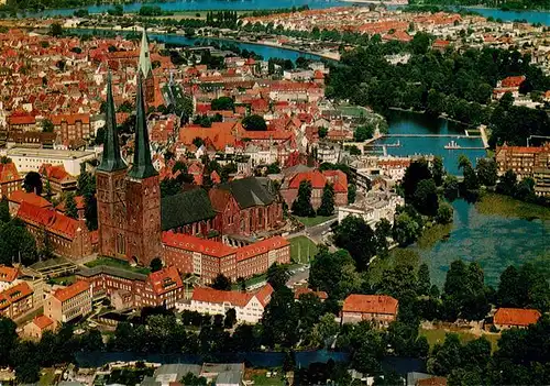 AK / Ansichtskarte  Luebeck Fliegeraufnahme mit Kirche Luebeck