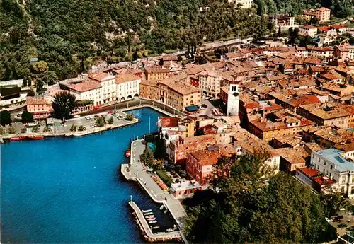 AK / Ansichtskarte  Riva__del_Garda_IT Lago di Garda Veduta aerea 