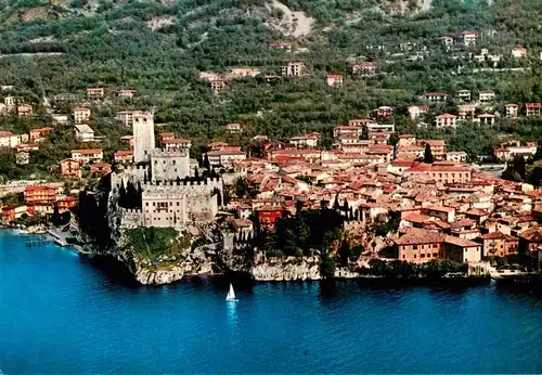 AK / Ansichtskarte  Malcesine_Lago_di_Garda Fliegeraufnahme Malcesine_Lago_di_Garda