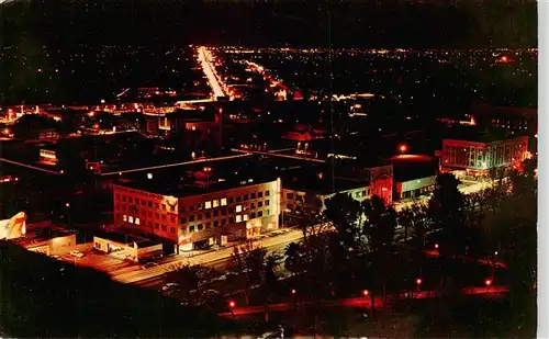 AK / Ansichtskarte  Fresno_California Viewing Fresno Street and brightly lit Blackstone Avenue stretching northward in the distance 