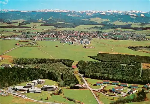 AK / Ansichtskarte  Neutrauchburg Fliegeraufnahme mit Argentalklinik und Kuranstalt Alpenblick Neutrauchburg