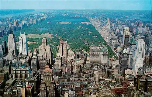 AK / Ansichtskarte 73881731 New_York_City RCA Building Central Park and upper Manhattan Air view New_York_City