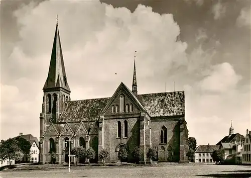 AK / Ansichtskarte 73884470 Meldorf Dom der Dithmarscher Suedseite am Suedermarkt Meldorf