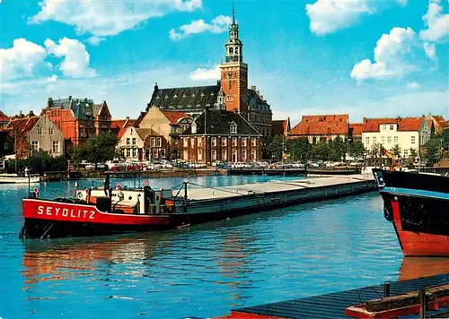 AK / Ansichtskarte  Leer_Ostfriesland Hafen mit Rathaus Leer_Ostfriesland