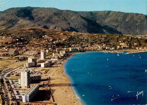 AK / Ansichtskarte  Le_Lavandou Vue generale aerienne la Plage et le Port Le_Lavandou