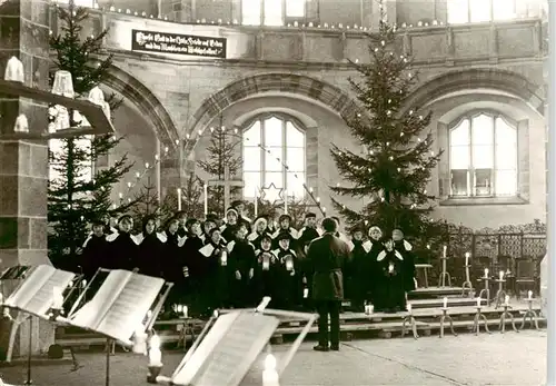 AK / Ansichtskarte 73885432 Schneeberg__Erzgebirge Kurrendesingen in der St. Wolfgangskirche zur Weihnachtszeit 