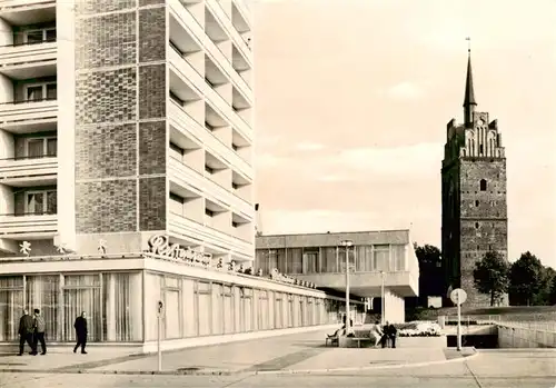 AK / Ansichtskarte  Rostock Interhotel Warnow und Kroepeliner Tor 